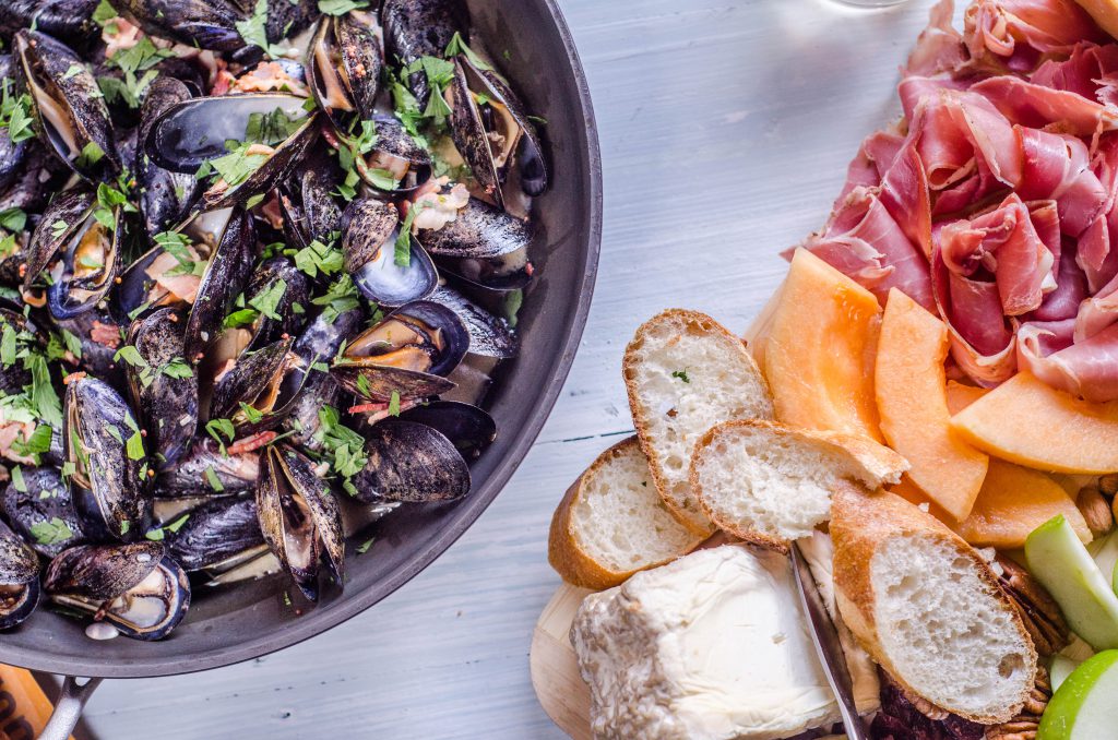 Mussels with Cider, Shallots, and Bacon