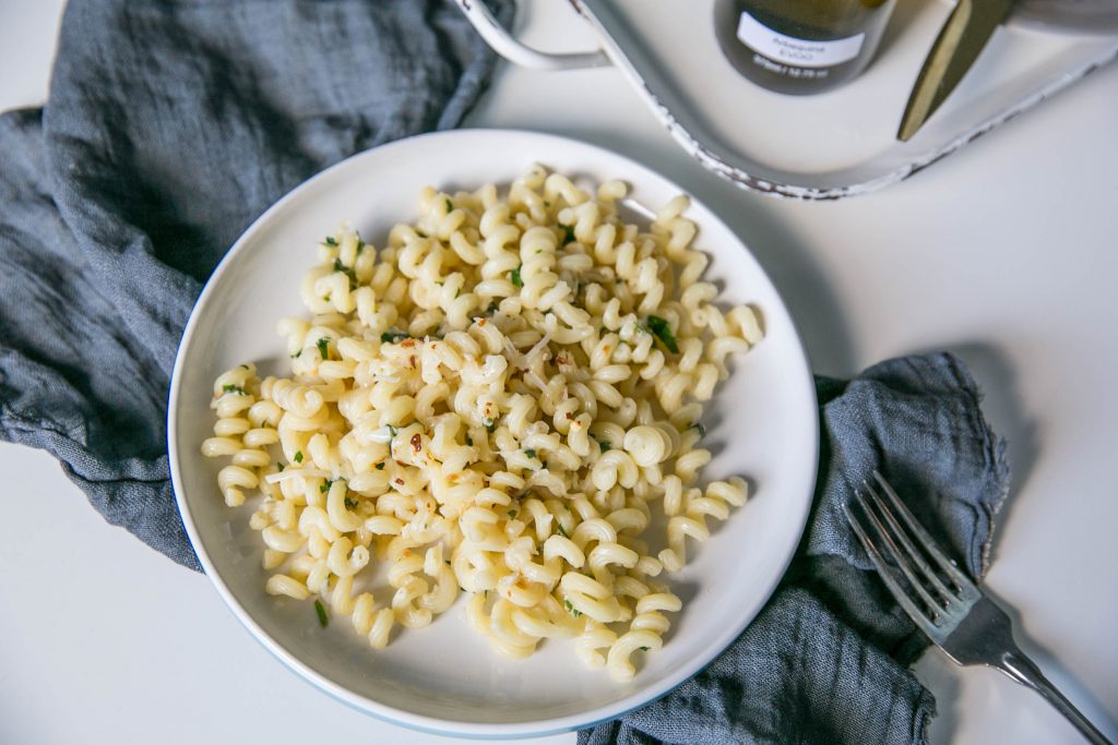 Pasta with Garlic and Olive Oil-3